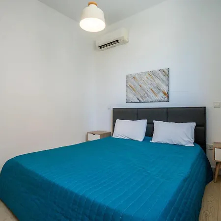 View 102 1 Bed Apartment